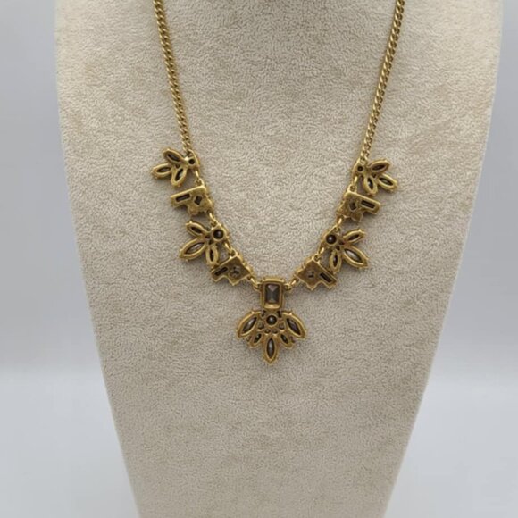 J Crew Gorgeous Pink Gray Crystal Gold Tone Statement Necklace NWT! NEW! - Picture 5 of 9